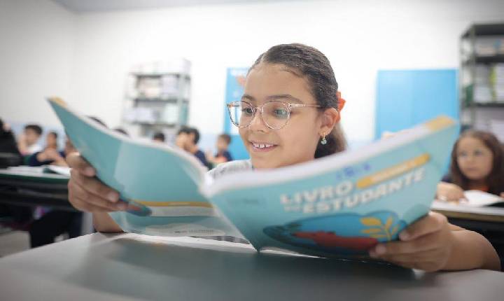 Alfabetiza Juntos SP: Crianças e professoras contam como ações do programa apoiam a leitura na idade certa