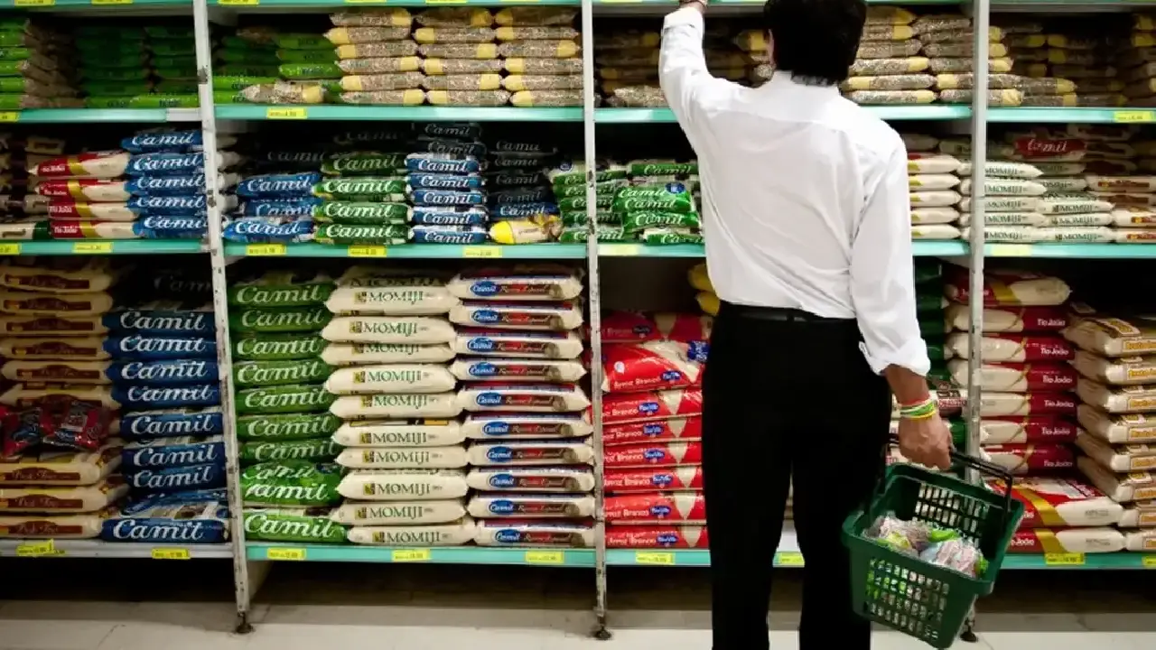 Excesso de chuvas causa aumento no preço do feijão