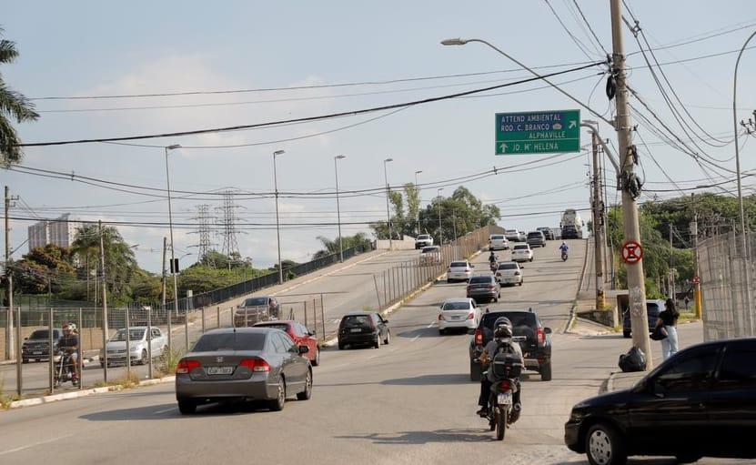 Prefeitura inicia reparos no Viaduto Juvenal Antônio de Moraes