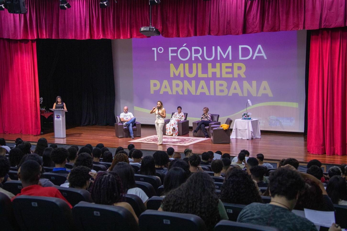 1º Fórum da Mulher Parnaibana reúne especialistas em políticas públicas, gestão, negócios