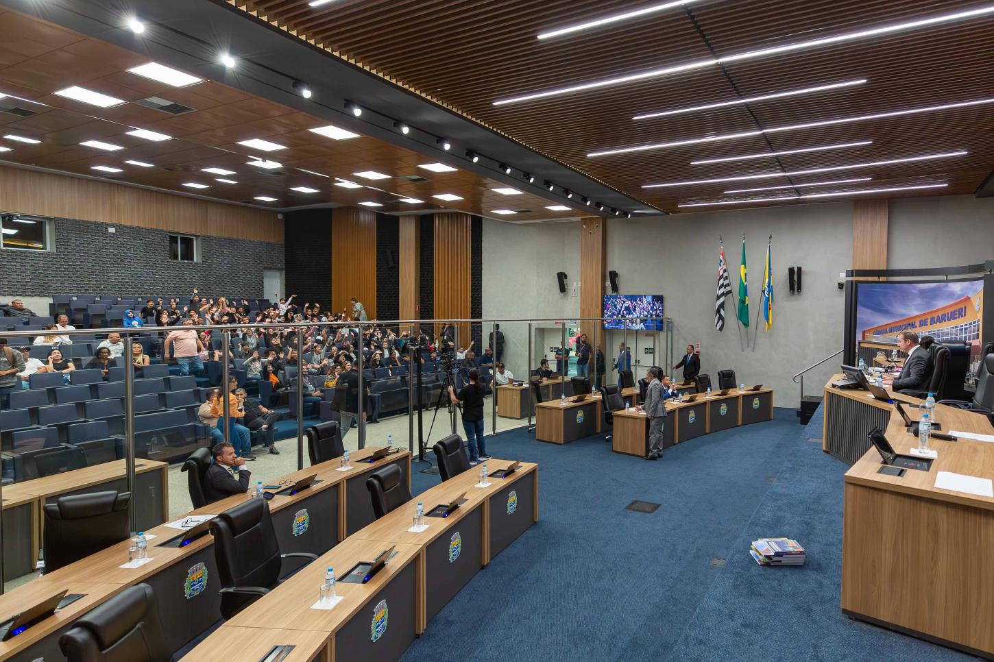 Barueri cria programa para proteger passageiras de transporte por aplicativo