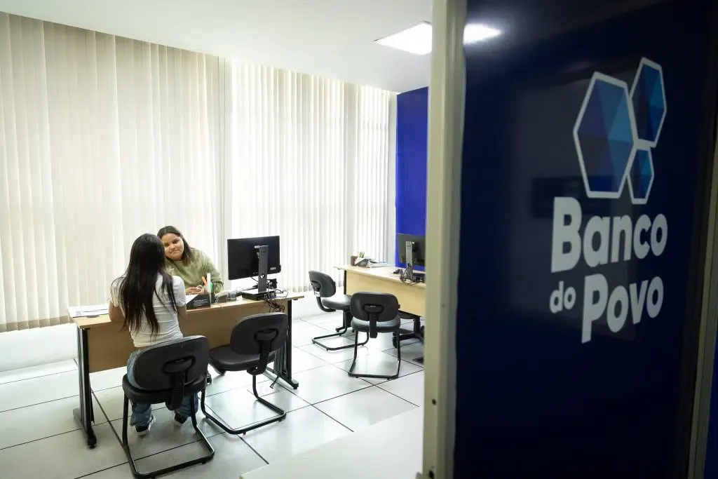 Banco do Povo já concedeu R$ 500 milhões para micro, pequenas e médias empresas desde 2023
