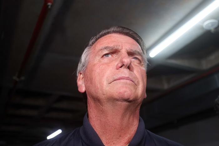 Conteúdo de pen drive apreendido com Bolsonaro é irrelevante, diz PF