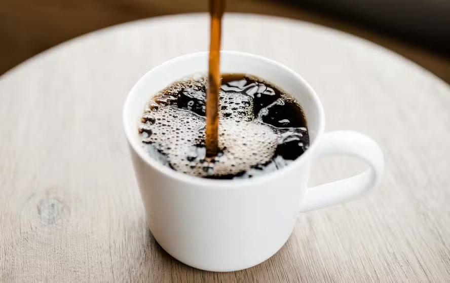 Preço nas alturas do azeite, café e cacau foi culpa do clima extremo, mostra estudo que avaliou produtos em 18 países