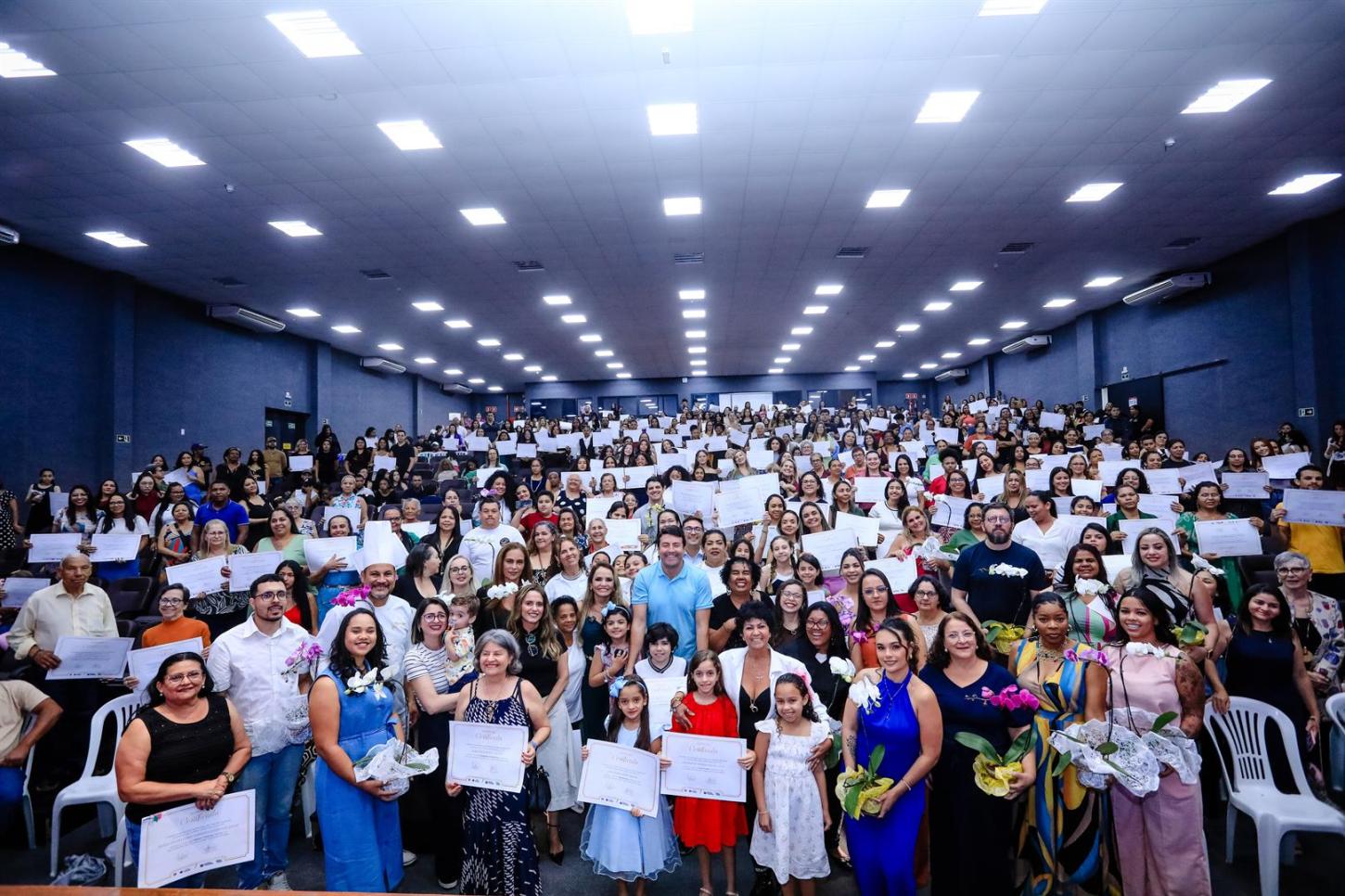 Prefeitura forma mais de 1.300 pessoas em cursos gratuitos de capacitação profissional