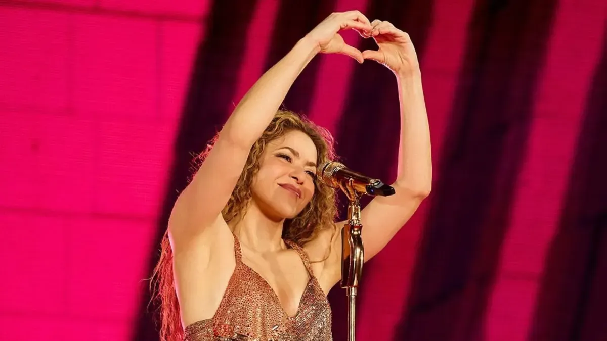 Shakira faz post de agradecimento após show em Copacabana: 'Inesquecível e arrepiante'