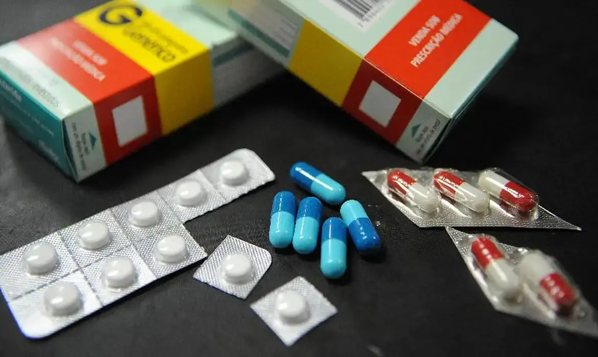 Preços de medicamentos podem variar mais de 2.400% em farmácias de SP